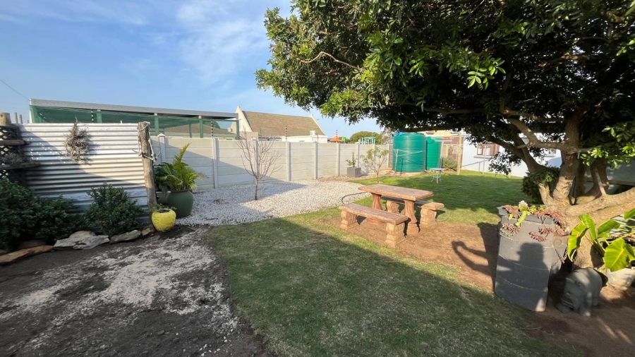 2 Bedroom Property for Sale in Wavecrest Eastern Cape